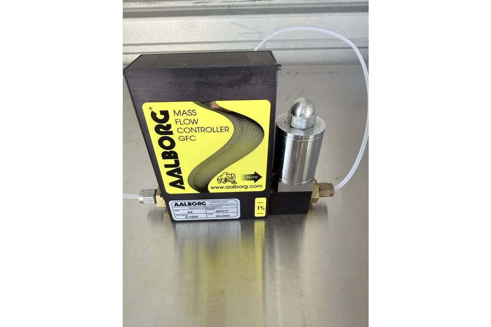 Aalborg Thermal Mass Flow Controller GFC17 N2 0-1000ml/min — Lab